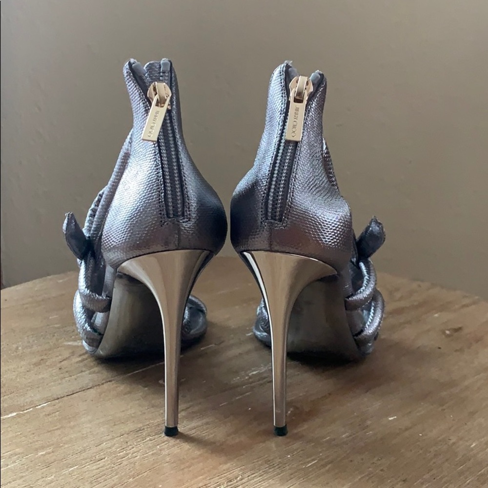 Heels - Picture 3 of 5